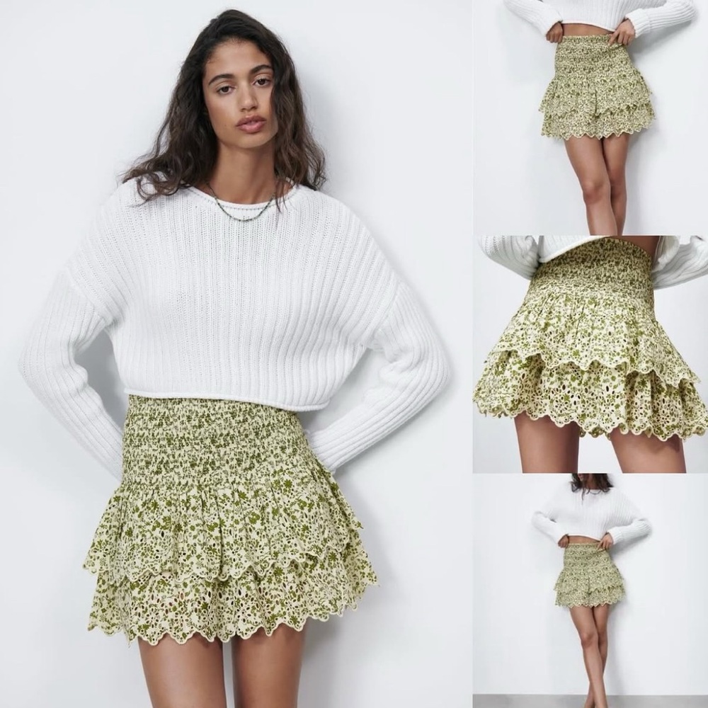 NEW ZARA SMOCKED EYELET MINI SKIRT